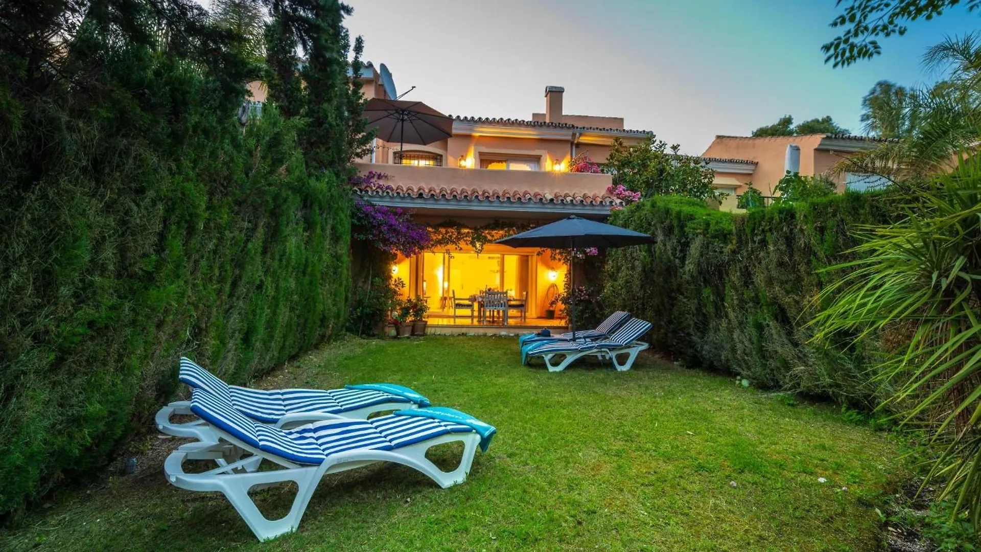 Holiday home Venalmar First Line Townhouse, Garden, Sea Views Villa Estepona